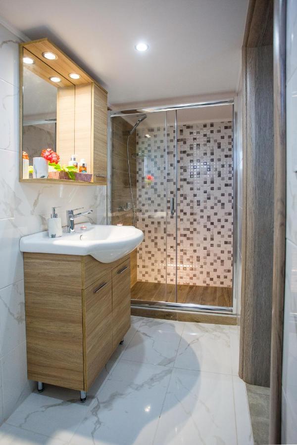Kaiafas Luxury Philoxenia Apartment Nea Peramos  Exterior photo